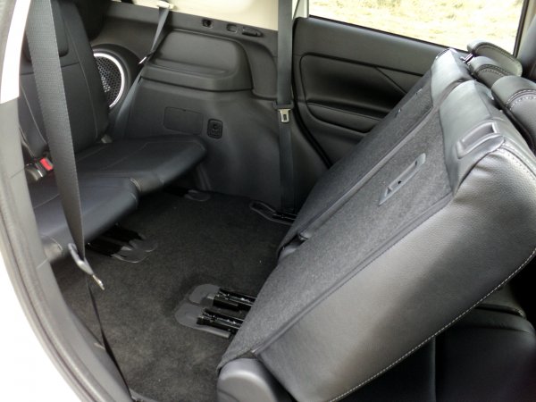 Mitsubishi Outlander 