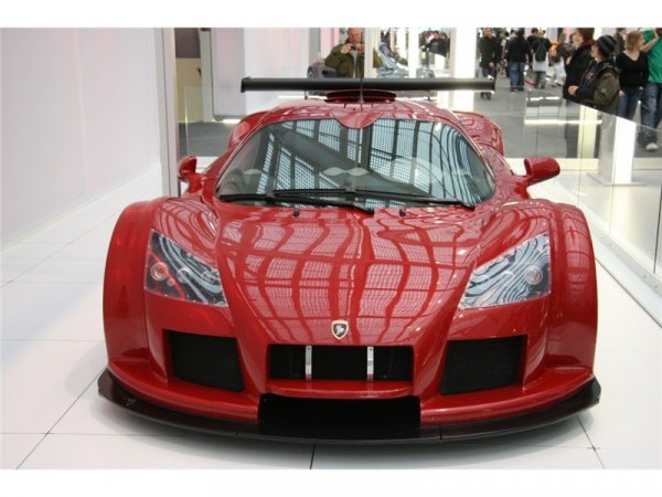 Apollo е създаден през 2005 година, като изцяло състезателен автомобил 