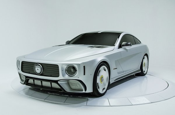 Mercedes-Benz, с участието на рапъра Уилям Адамс от The Black Eyed Peas, известен като will.i.am, създаде двуврат модел в стила на G-Class - WILL.I.AMG (или The Flip). Изработката на спортната кола беше поверена на фирмата West Coast Customs.