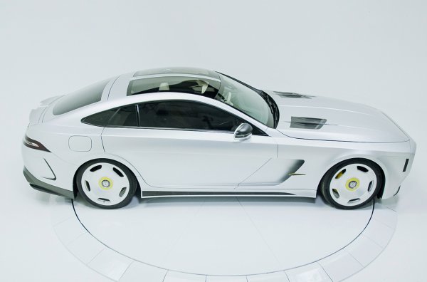 Автомобилът е базиран на платформата на хибрида Mercedes-AMG GT 63 S E Performance, но има специална каросерия. Например, предната част с кръгла оптика и правоъгълна решетка напомнята на G-Class, а вратите се отварят срещу посоката на движение. Колата също има дълъг преден капак, необичайни колела и надлъжен скок между прозрачните секции на покрива. 