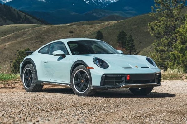 Германското купе отдадна се е превърнало в една от легендите на автомобилната индустрия, като неговото безкомпромисно представяне на пътя понякога се оказва огромен проблем за шофьорите му. Резултатът на 911 е 4.6 пъти над средния.
