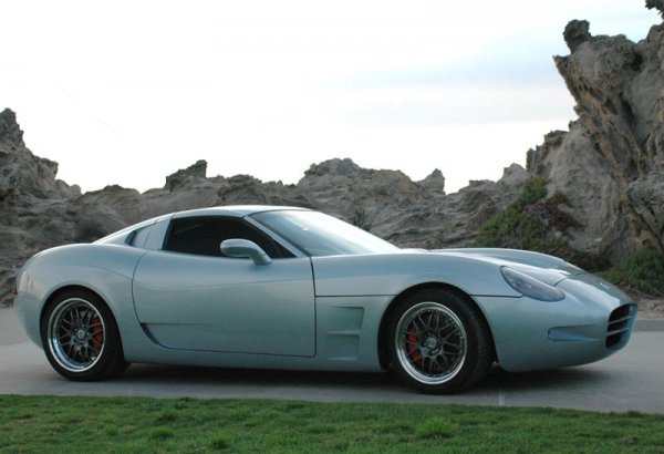 Неговото купе е създадено на платформата на Corvette  Z06