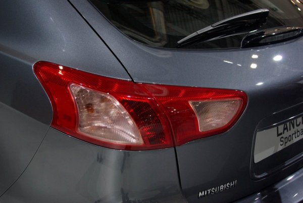 Mitsubishi Lancer Sportback 2009 / Автомобилен салон Париж 2008