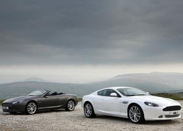 Aston Martin DB9 2011