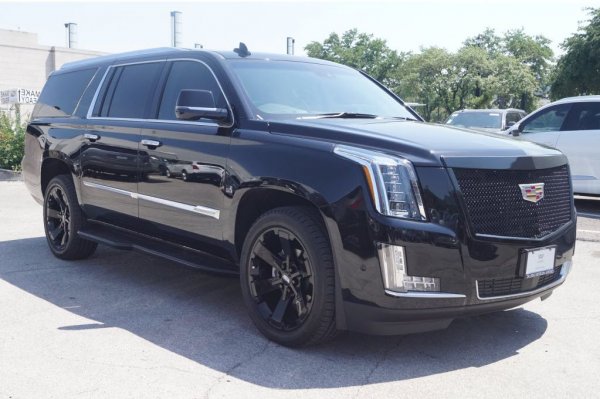 На това място може да бъде всеки друг голям всъдеход ((Toyota Sequoia, Chevrolet Tahoe), но най-често подобни превозни средства за VIP-клиенти в САЩ се правят на базата на  Cadillac Escalade. За това помагат рамната конструкция, мощният V8 двигател, а също така и наличието на версия ESV с удължено междуосие, при която въпреки 7-те места обемът на багажника се запазва. 
