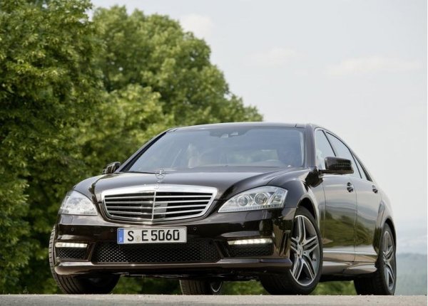 Mercedes-Benz S63 AMG  2011