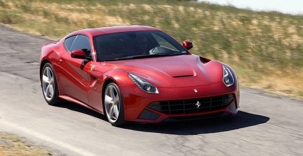 Изглежда, бизнесът с "Макларъна" е потръгнал, защото година по-късно европейският Hertz предложи на клиентите си  и Ferrari F12berlinetta, с V12 и 731 конски сили.
