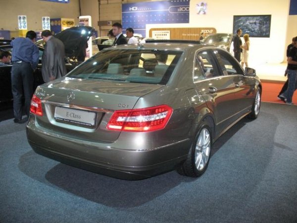 Автомобилен салон София 2009 / Mercedes-Benz Е250 CDI BlueEFFICIENCY
