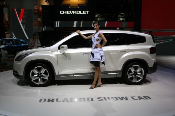 Chevrolet Orlando concept / Автомобилен салон Париж 2008