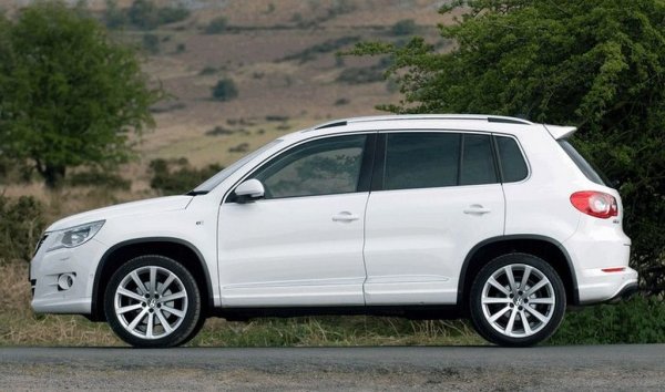 Спрямо 2024: 16% ръст
Пазарен дял: 1.0%
След миналогодишния бум, Tiguan продължава да привлича нови купувачи на вторичния пазар. Огромната част от тези близо 2000 автомобила, регистрирани през 2025, принадлежат към първото поколение на кросоувъра. 

