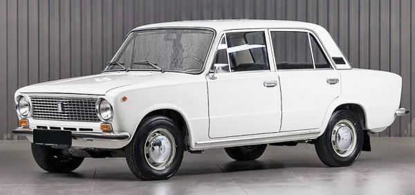 Тук разликата между "рекламната" и реалната цена е точно 520 долара. Любопитното е, че цената у нас в рубли е 7000, с 300 по-малко от цената в Съветския съюз. 
