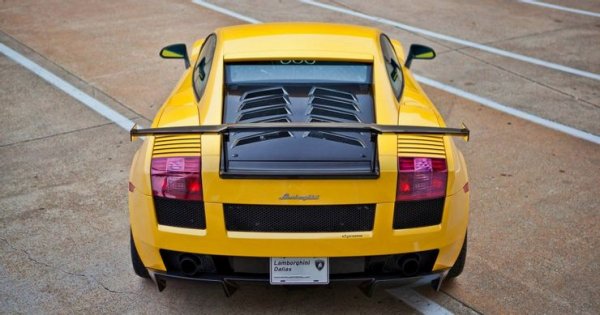 Фирмата обаче явно не се задоволя с постигнатото и предлага пакет от доработки RS1 за същия този двигател, като при него мощността вече е 1100 конски. А това два пъти повече от стандартния показател на мотора.