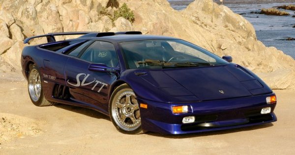 Дилърът от Калифорния - Platinum Motors, предлага редки модели SVTT. Колите се доставят директно от Lamborghini с фабрично монтирани турбокомпресори. Така и двигателя на без това откаченото Diablo SV от 90-те години - 5,7-литров V12, е подсилен с двоен турбокомпресор с ниско налягане и мощността му достига 750 конски сили.