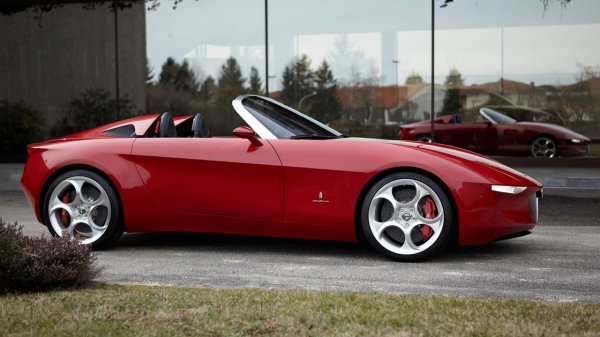 Alfa Romeo 2uettottanta concept от Pininfarina
