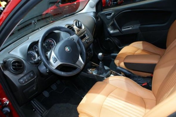 Alfa Romeo Mito / Автомобилен салон Париж 2008