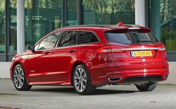 Навремето Ford го представи като "световната кола" - модел, който трябваше да е еднакво привлекателен за всички основни пазари на планетата. Но въвеждането му в Европа се забави с над две години, а междувременно търсенето в D-сегмента намаля драстично за сметка на кросоувърите. Производството на Mondeo приключва окончателно през март 2022. Вероятно името ще бъде възродено по-нататък, но за съвършено различен модел - кръстоска между кросоувър и повдигнато комби. 
