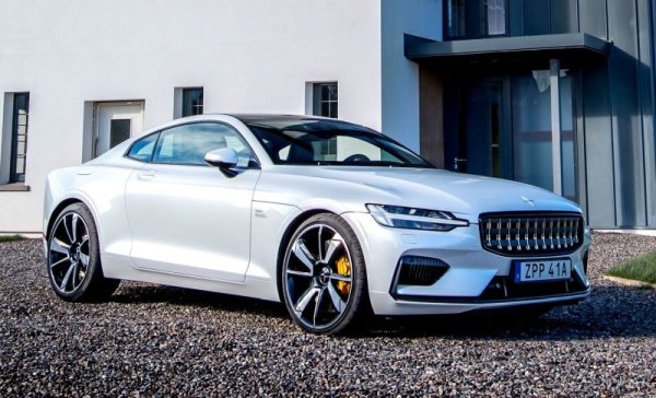 Отделилата се от Volvo марка за електрически автомобили вече спря производството на дебютния си хибриден модел, и през 2022 ще предлага на пазара само чисто електрическия Polestar 2 и нов модел, базиран на концерта Precept. 
