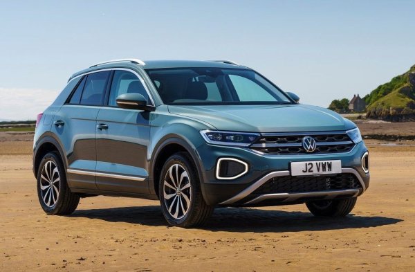 Населението на Словения е по-малко от една трета от българското, но автомобилният пазар е с над 50 на сто по-голям. Лидер тази година е Volkswagen T-Roc с 864 регистрации (46% годишен ръст). Следват Renault Clio, Skoda Octavia, Kia Sportage, Toyota Yaris Cross и Hyundai Tucson.
