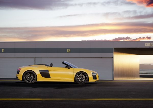 Audi R8 Spyder V10