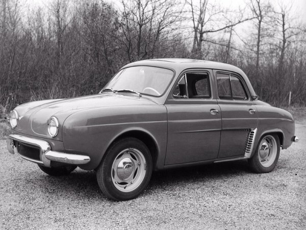 110 години Renault