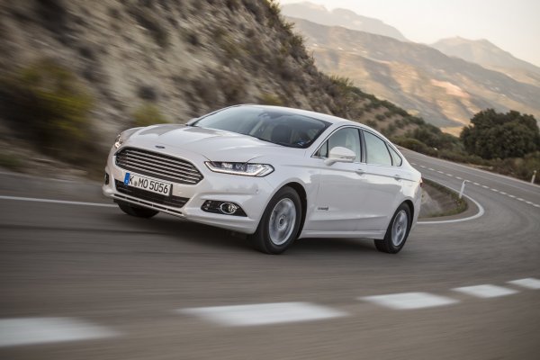  Ford Mondeo Hybrid