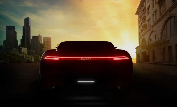 Американският проиводители на "зелени" автомобили Karma Automotive ще представи в Шанхай нова версия на хибрида Revero. Той се задвижва от 1,5-литров бензинов двигател на BMW, който работи в комбинация с два електромотора и комплект литиево-йонни акумулатори. Новият Revero ще ускорява от 0 до 100 км/ч за 4,5 секунди, а дизайнът му е дело на специалистите от ателието  Pininfarina.
