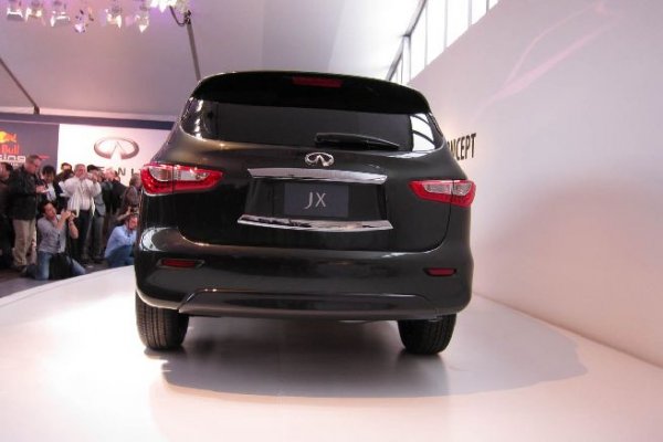 Infiniti JX Concept