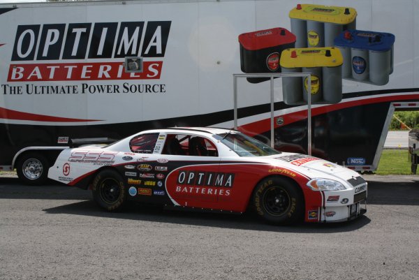 Ежедневен NASCAR автомобил. Базиран е Chevrolet Impala SS от 2009 година 