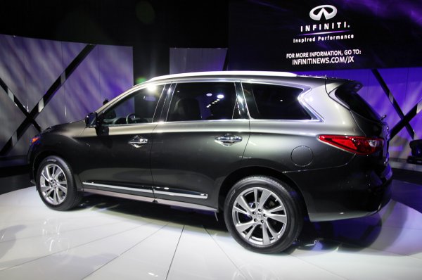  Лос Анджелис 2011 - Infiniti XJ