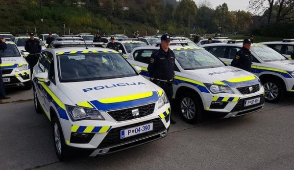 &bull; употреба на алкохол - от 300 евро (макс. допустими промили - 0,5)
&bull; 20 км/ч превишение на скоростта - от 50 евро
&bull; над 50 км/ч превишение на скоростта - от 300 евро
&bull; преминаване на червено - 250 евро
&bull; неправилно изпреварване - от 500 евро
&bull; неправилно паркиране - от 40 евро
&bull; разговор по мобилния телефон - 120 евро
&bull; каране без предпазен колан - 120 евро
