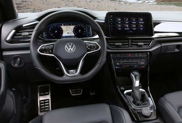 Плюсове - удобно и тихо возене. Високо разположена шофьорска позиция за малък SUV, както и добър за стандартите багажник.

Минуси &ndash; прекаено чувствителни на допир контроли, чието използване може да бъде неудобно. По-високите нива на оборудване и по-мощните двигатели са твърде скъпи. Управлението не е особено вълнуващо.