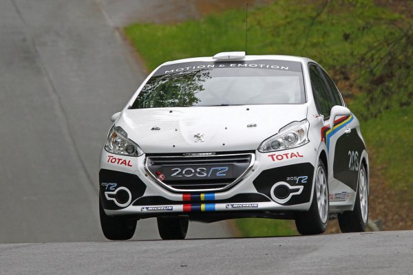 Peugeot 208 R2 Rally Car
