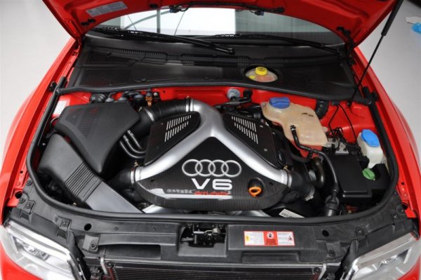 Първото поколение Audi RS4