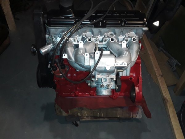 Къде е поставен: Volvo 240, 740, 940

Ресурс: 500 000+ км

Защо надежден:

&bull; Чугунен блок и минимално сложни системи

&bull; Лесна поддръжка

&bull; Практически неразрушим дизайн
