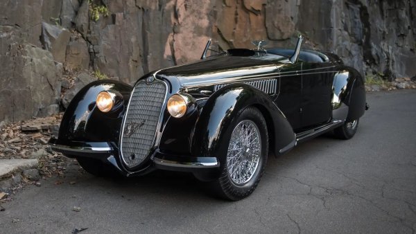 Цена: 19.8 млн. долара
Дата на търга: август 2016
Аукционна къща: Artcurial
