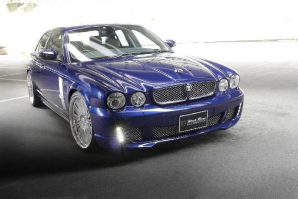 Jaguar XJ X350 Black Bison Edition oт Wald International