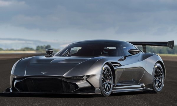През 2015 и 2016 година Aston Martin произвежда 24 екземпляра от модела Vulcan, чиято основна особеност е, че има забрана за използване извън състезателни трасета. Суперколата е оборудвана с атмосферен V12 с работен обем 7,0 литра и мощност 811 к.с. Тя ускорява от 0 до 100 км/ч за 2,9 секунди и достига скорост от 360 км/ч.