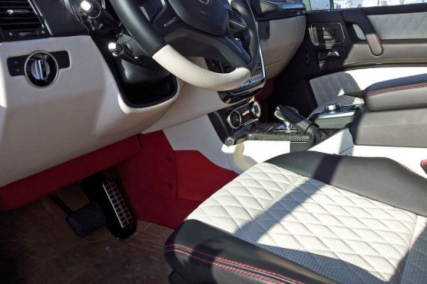 G63 AMG 6&times;6 V8 Biturbo 