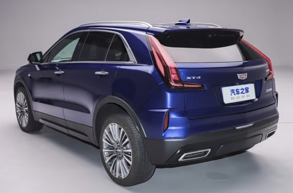 В същото време оборудването не е станало по-лошо: запазени са 18-инчови алуминиеви джанти, осем въздушни възглавници, функции за автоматично спиране и поддържане на лентата, адаптивни фарове, двуслойни предни прозорци и 33-инчов 9K екран.