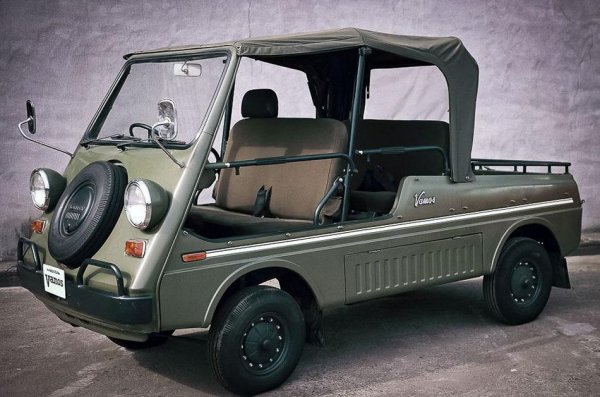 В началото на настоящия век, гамата в родната Япония е допълнена от практичния кей-кар Vamos, който следва най-добрите национални традиции - еднообемно купе, опционално 4х4 задвижване и 3-цилиндров 656-кубиков двигател. Както и позабравено старо име, което се възражда от пепелта след 30 години.

Това име, между 1970 и 1973 година е принадлежало на една от най-невероятните и слабо известни машини на Honda, които можете да си представите. 