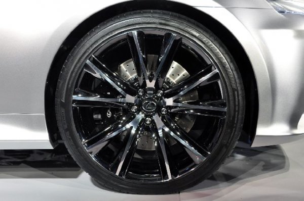 Ню Йорк 2011 - Lexus LF-Gh Concept