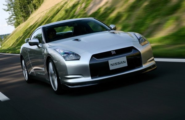 Nissan GT-R