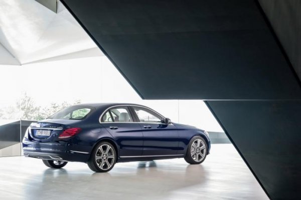 Mercedes-Benz C-Class 