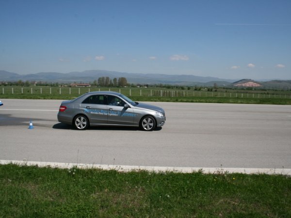 "ОЧАРОВАНИЕ БЕЗ КРАЙ" - ексклузивното роудшоу Mercedes-Benz Star Experience