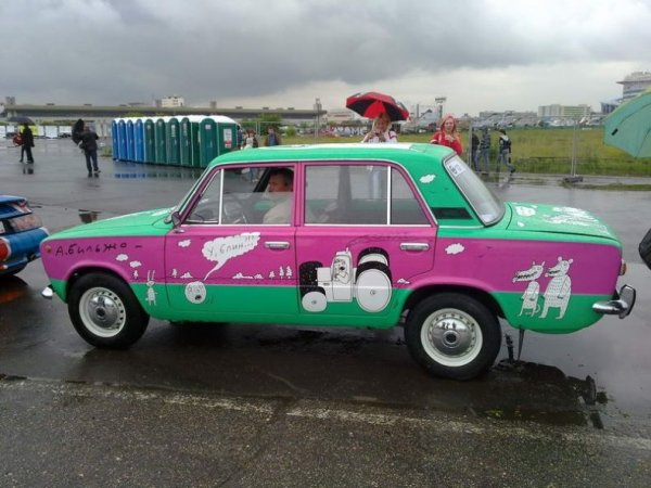 Снимки от фестивала "AEROграфии 2009", който се проведе в Москва. 