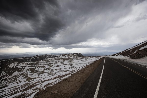 Range Rover Sport с рекорд на "Пайкс Пийк"