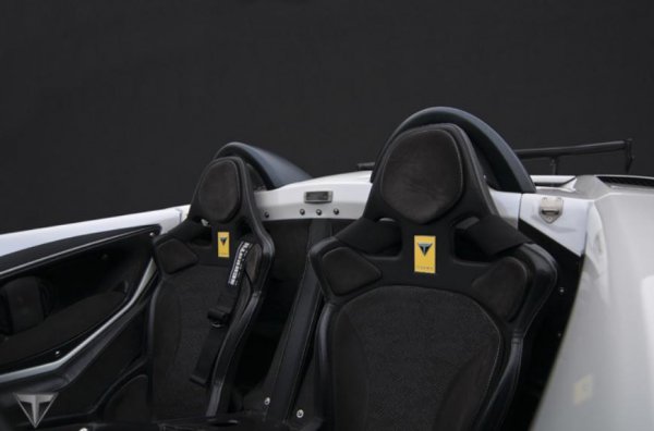 Словенският суперавтомобил Tushek Renovatio T500