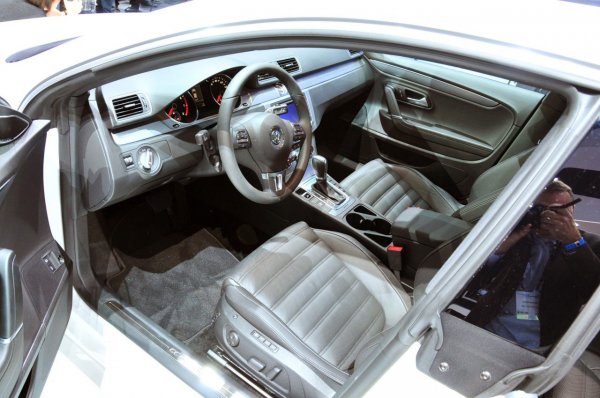 Лос Анджелис 2011 - Volkswagen Passat CC