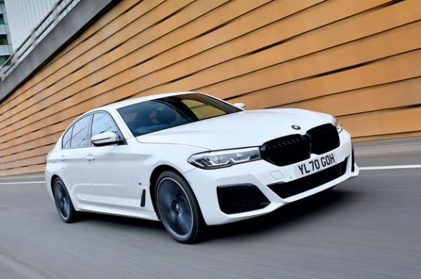 BMW 5-Series е брилянтен, елегантен и чудесно изискан луксозен седан, с изненадващо ниски експлоатационни разходи във версиите 530e plug-in хибрид или 520d мек хибрид. Той предлага и по-богато оборудване от основните му съперници Audi A6, Jaguar XF и Mercedes E-Class.