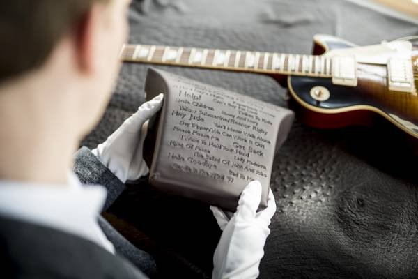 Серия от 9 автомобила Rolls-Royce Wraith, вдъхновени от легендите на британската музика